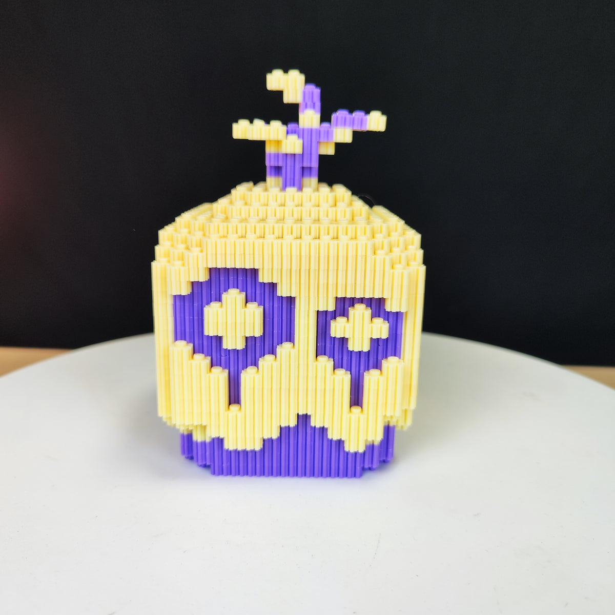Dough Fruit MOC Building Blocks - Anime-Inspired Brick Model